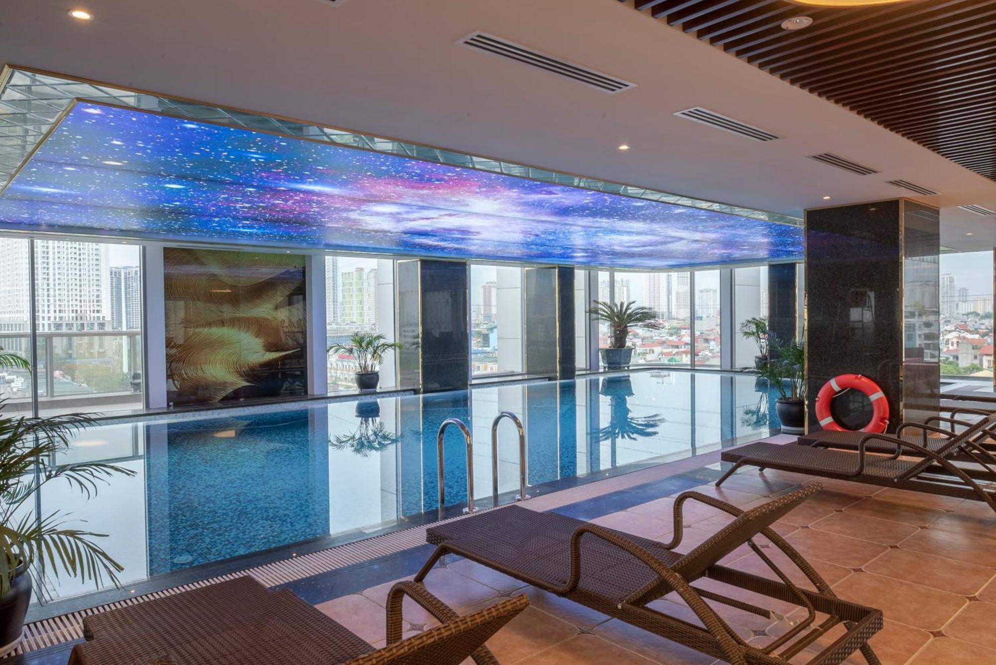 Wyndham Garden Hanoi Exterior photo