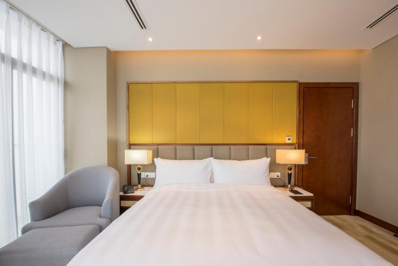 Wyndham Garden Hanoi Exterior photo